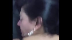 Mujer milf empinada siendo cogida por el culo